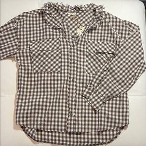 Unique and Feminine Easel Button Down Top - Size L - NWT